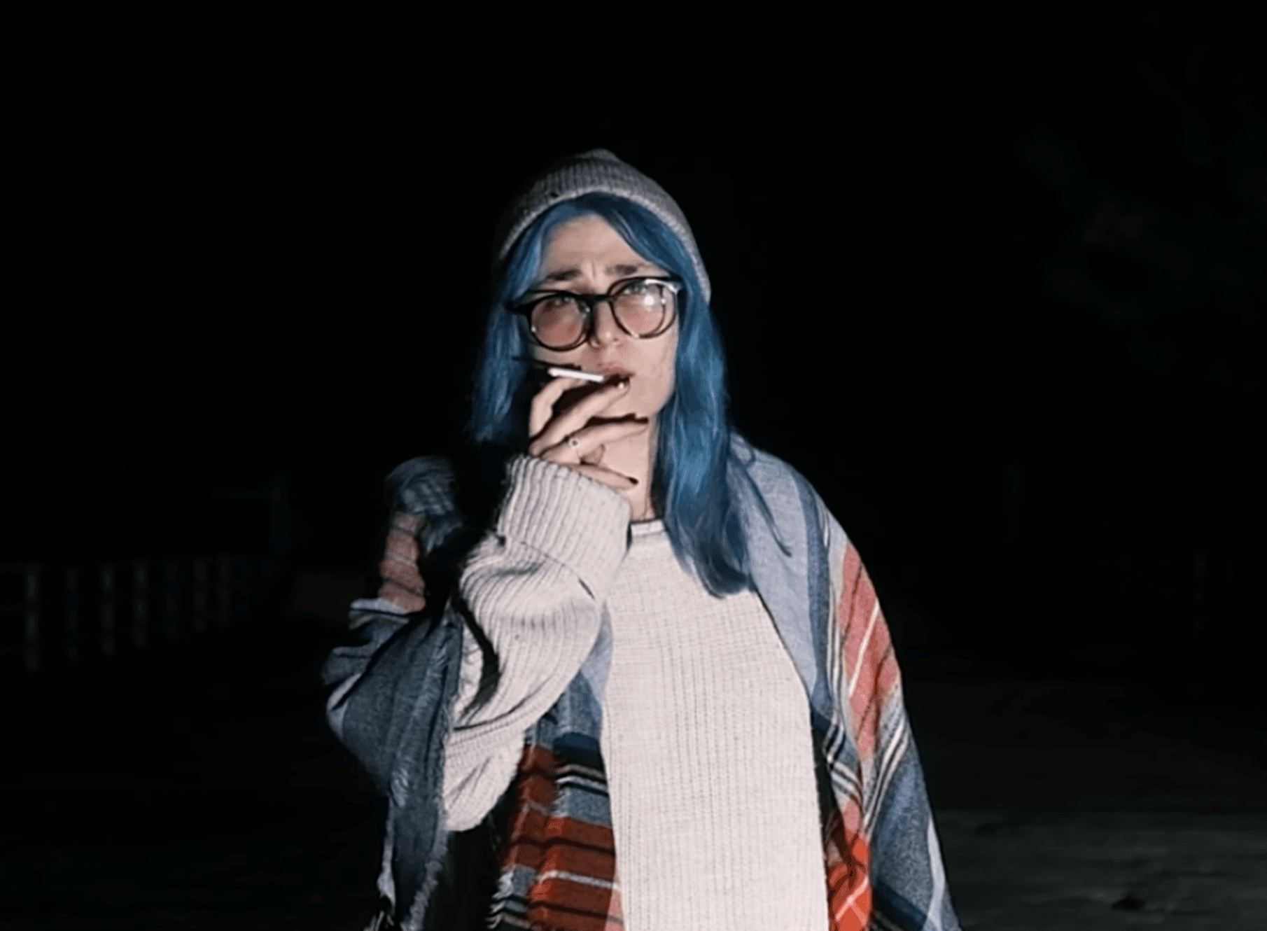 Zeynep Nalbant - Evsiz Adam Müzik Klibi - 7